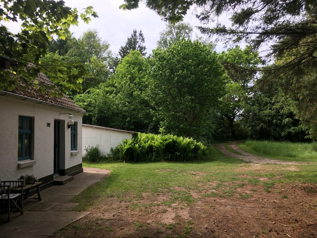 Вилла Skovhuset Uggerby Экстерьер фото