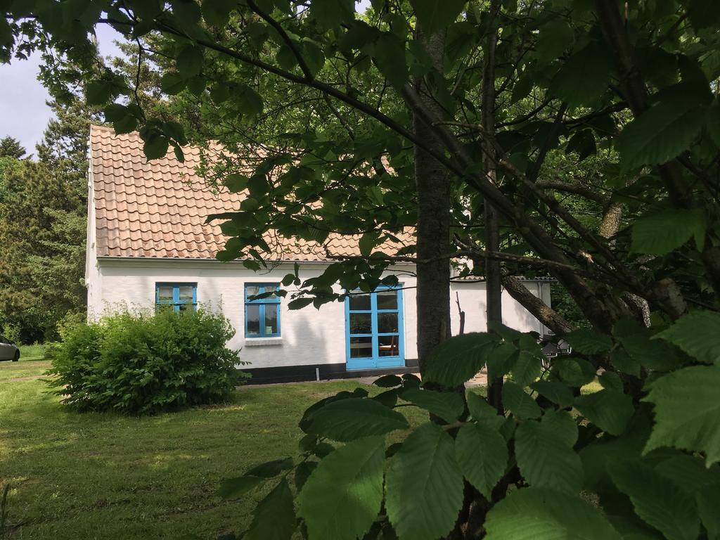Вилла Skovhuset Uggerby Экстерьер фото