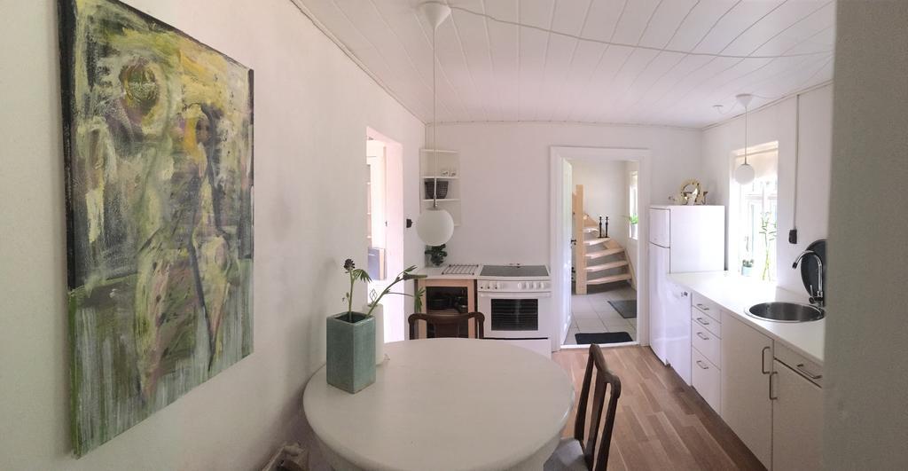 Вилла Skovhuset Uggerby Экстерьер фото